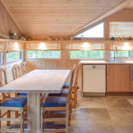Lovely In With Kitchen *