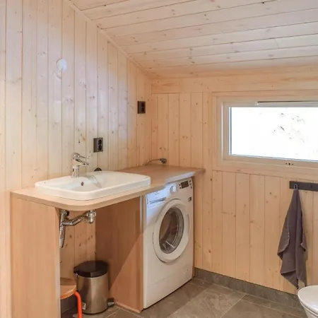 Ferienhaus Lovely In With Kitchen